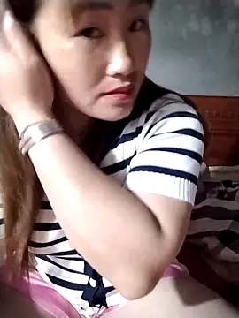 emini-xx online show from 6, 4, 2026