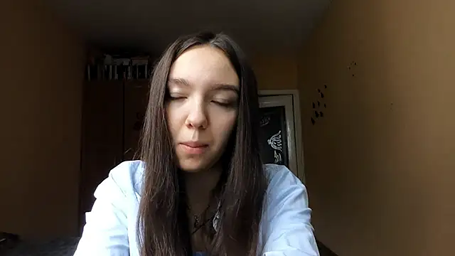 Kimixoo online show from 7, 11, 2025