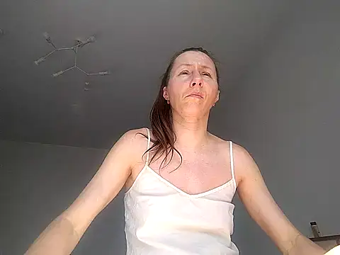 Snapshot of Anneta280671 chatting on 4, 5, 2026 Anneta280671 online show from 4, 5, 2026