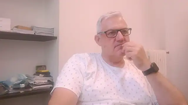 Snapshot of Diegoriv71 chatting on 28, 5, 2026 Diegoriv71 online show from 28, 5, 2026