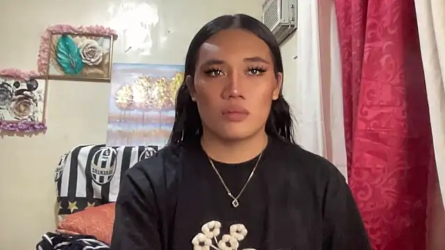 untouchable mia online show from 26, 11, 2025