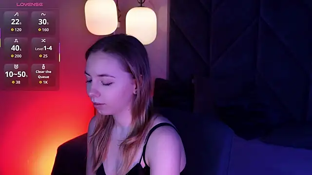 Nora Miller online show from 29, 11, 2025