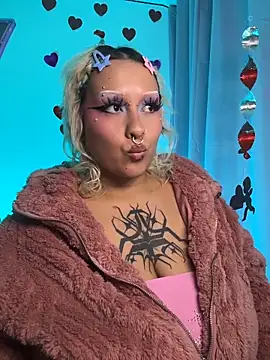 pinkbaddie777 online show from 13, 2, 2026