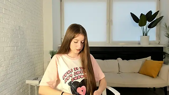 Snapshot of AudriaSagan chatting on 1, 11, 2025 AudriaSagan online show from 1, 11, 2025