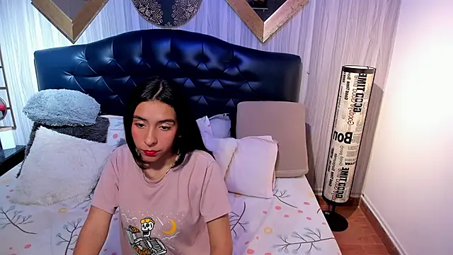 shirley sweet  online show from 30, 10, 2025