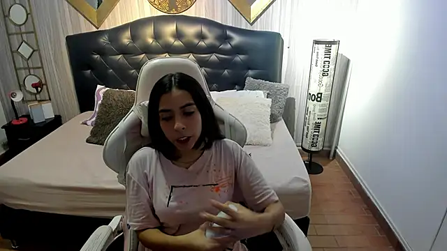 shirley sweet  online show from 2, 11, 2025