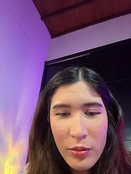 emilyy1  online show from 18, 12, 2025