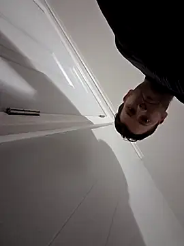 Snapshot of maik05262 chatting on 28, 10, 2025 maik05262 online show from 28, 10, 2025