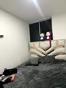 Eva Lamashtu online show from 11, 11, 2025