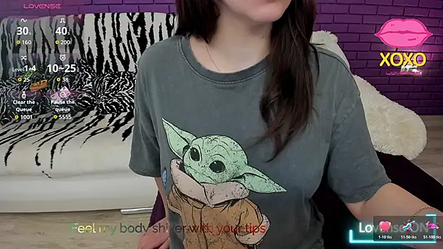 Snapshot of GlowMimi chatting on 2, 4, 2026 GlowMimi online show from 2, 4, 2026