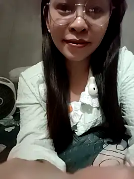 Bamboo-niee123 online show from 4, 4, 2026