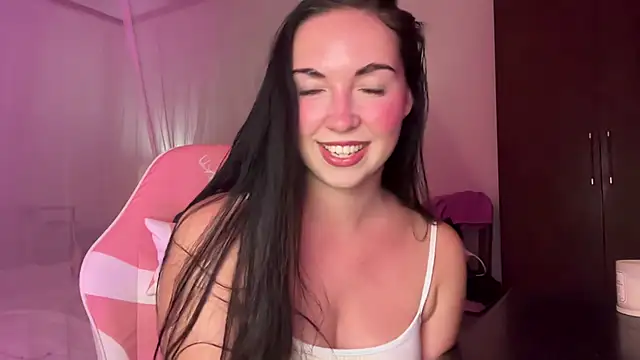 Snapshot of Bae_Belle chatting on 28, 11, 2025 Bae Belle online show from 28, 11, 2025