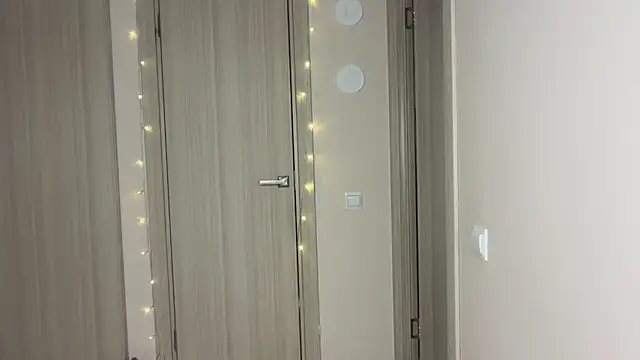 Snapshot of Lisa_Graham chatting on 18, 11, 2025 Lisa Graham online show from 18, 11, 2025