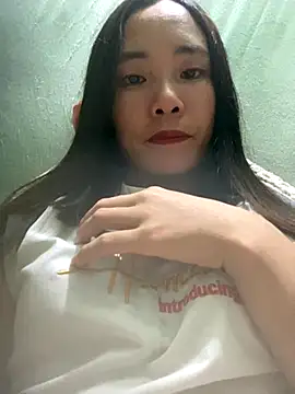 Snapshot of Elysia-007 chatting on 6, 11, 2025 Elysia-007 online show from 6, 11, 2025