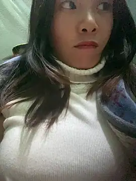 Snapshot of Elysia-007 chatting on 5, 12, 2025 Elysia-007 online show from 5, 12, 2025