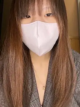 Snapshot of Natumi__ chatting on 3, 11, 2025 Natumi online show from 3, 11, 2025