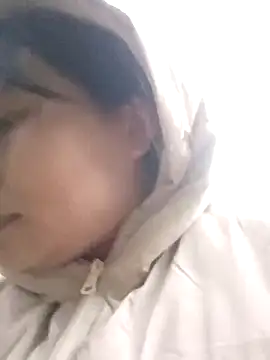 Snapshot of yoyo-mi chatting on 2, 12, 2025 yoyo-mi online show from 2, 12, 2025