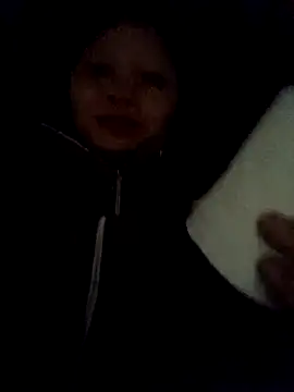 Snapshot of yoyo-mi chatting on 14, 12, 2025 yoyo-mi online show from 14, 12, 2025