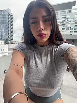 AshleyWinslow online show from 7, 3, 2026