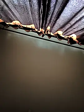 Snapshot of DesiBomb_ chatting on 3, 11, 2025 DesiBomb  online show from 3, 11, 2025