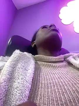 Snapshot of milarain chatting on 23, 3, 2026 milarain online show from 23, 3, 2026