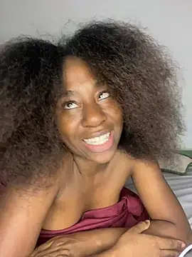 Snapshot of milarain chatting on 27, 3, 2026 milarain online show from 27, 3, 2026