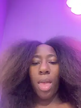 Snapshot of milarain chatting on 29, 3, 2026 milarain online show from 29, 3, 2026