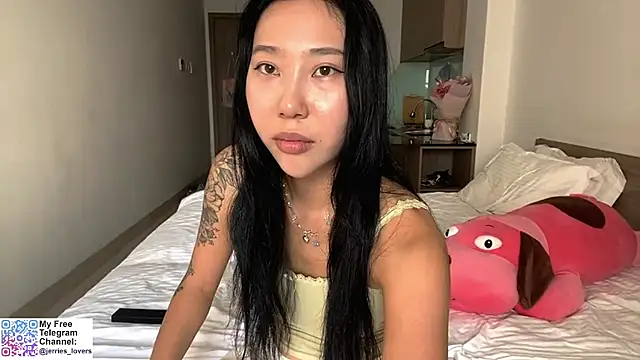 Snapshot of LizParadiz chatting on 30, 10, 2025 LizParadiz online show from 30, 10, 2025