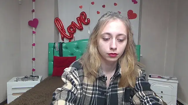 TracyLll online show from 8, 2, 2026