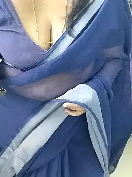 Snapshot of tamil_chitra12 chatting on 2, 11, 2025 tamil chitra12 online show from 2, 11, 2025