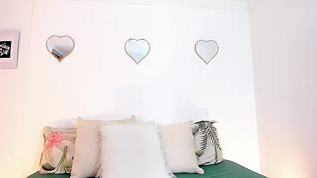 Snapshot of julialex_ chatting on 5, 3, 2026 julialex online show from 5, 3, 2026