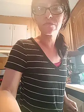 MetalGoddess online show from 4, 5, 2026