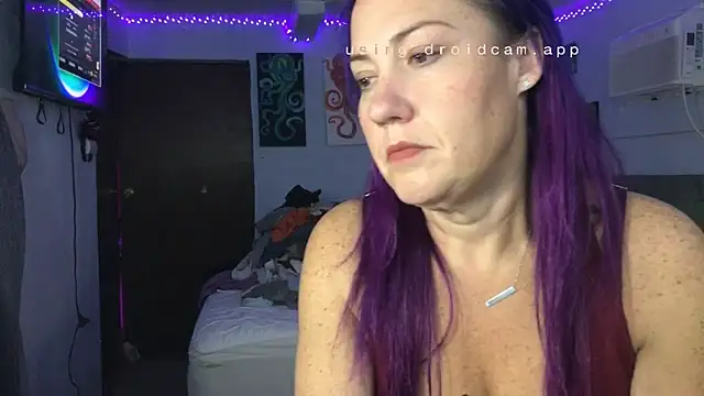 Snapshot of kristallic chatting on 21, 12, 2025 kristallic online show from 21, 12, 2025