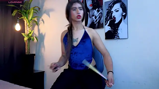 Flor Gil online show from 11, 11, 2025