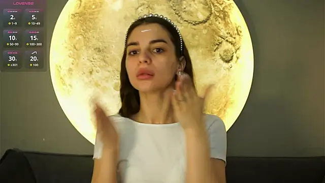 LauraHansil online show from 17, 12, 2025