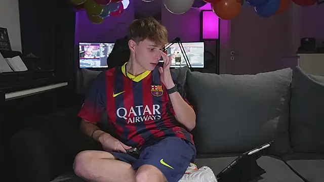 Snapshot of InnocentGuysOF chatting on 8, 11, 2025 InnocentGuysOF online show from 8, 11, 2025