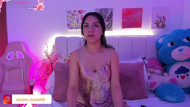 Snapshot of aurora_rousse chatting on 7, 4, 2026 aurora rousse online show from 7, 4, 2026