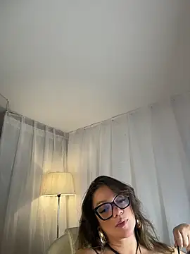 Snapshot of best_secret chatting on 7, 5, 2026 best secret online show from 7, 5, 2026