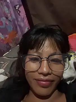 Snapshot of hottiebabe23 chatting on 22, 11, 2025 hottiebabe23 online show from 22, 11, 2025