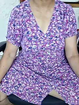 Snapshot of Naughty-Nancy chatting on 9, 7, 2026 Naughty-Nancy online show from 9, 7, 2026
