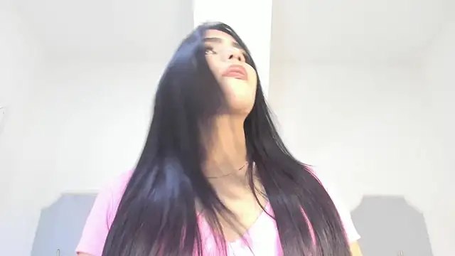 Snapshot of roxana_scott1 chatting on 25, 3, 2026 roxana scott1 online show from 25, 3, 2026