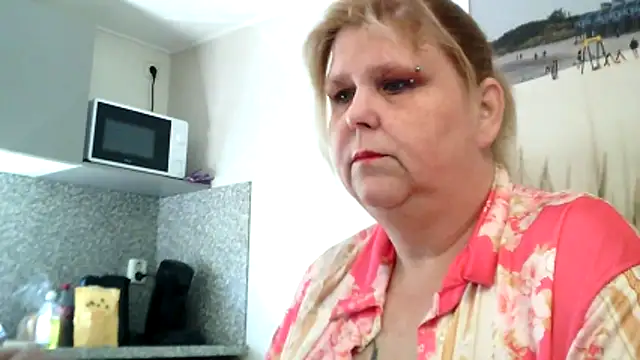 Sylviastar46 online show from 18, 3, 2026