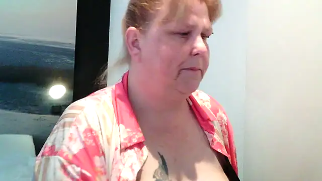 Snapshot of Sylviastar46 chatting on 20, 5, 2026 Sylviastar46 online show from 20, 5, 2026