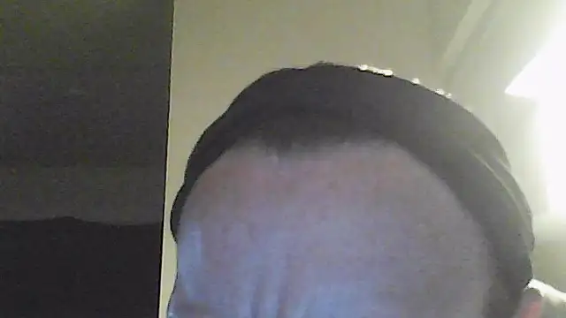 Snapshot of Karebearz1 chatting on 1, 4, 2026 Karebearz1 online show from 1, 4, 2026