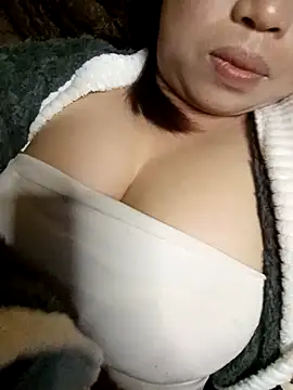 julybe online show from 4, 3, 2026