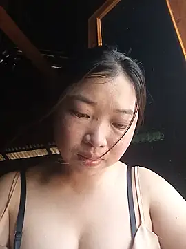 Snapshot of julybe chatting on 15, 7, 2026 julybe online show from 15, 7, 2026