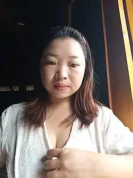 Snapshot of julybe chatting on 16, 7, 2026 julybe online show from 16, 7, 2026