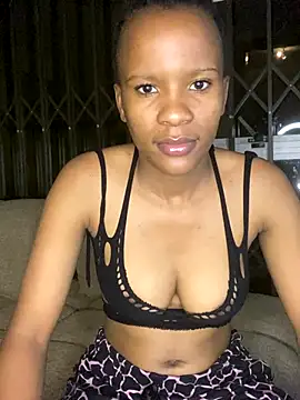 Snapshot of Maahlerh123 chatting on 29, 10, 2025 Maahlerh123 online show from 29, 10, 2025