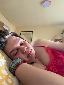 Carolineisback online show from 19, 5, 2026
