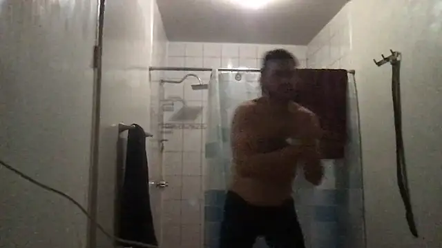 Snapshot of ezrah23 chatting on 17, 11, 2025 ezrah23 online show from 17, 11, 2025